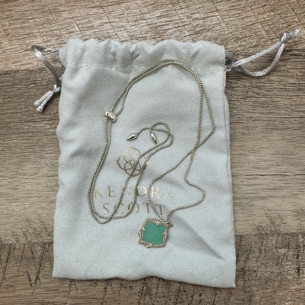 Kendra Scott Chalcedony Green Kacey adjustable necklace - gold tone - Picture 5 of 6